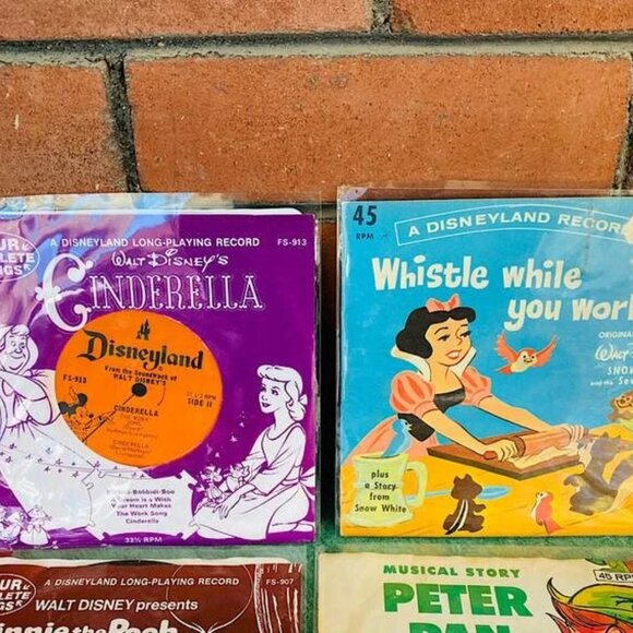 11 Musical STORY LP 45 RPM Walt Disney Disney Land Record Bambi Snow White Peter - Picture 10 of 10
